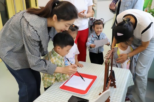 瀋陽市大東區教育局二0五幼兒園匯德理園區正式開園_fororder_圖片1(1)