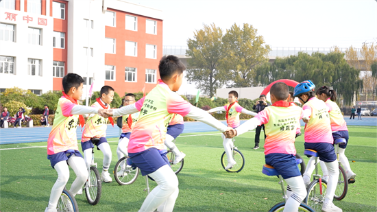 （待核實）稻浪飄香同慶豐收 瀋陽市于洪區舉辦融合型學校首屆親子豐收節_fororder_于洪活動5