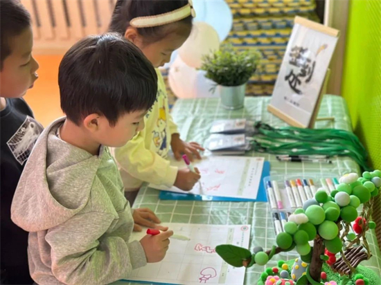 幼兒園開設幼兒議事廳 讓小朋友討論最喜歡玩什麼遊戲_fororder_教育遊戲1