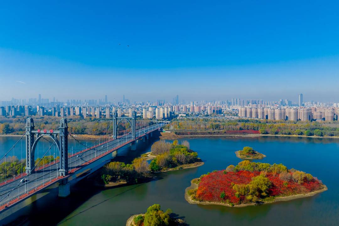 瀋陽這個小島“紅”了