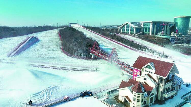 遼寧：滑雪季“開板”“冰雪熱”再燃