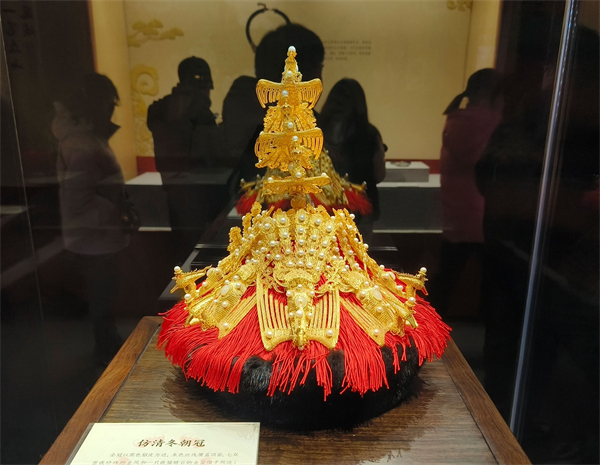 展現花絲鑲嵌非遺技藝 “金縷風尚——古今藝術品傳承與對話”展在瀋陽故宮開展_fororder_故宮5