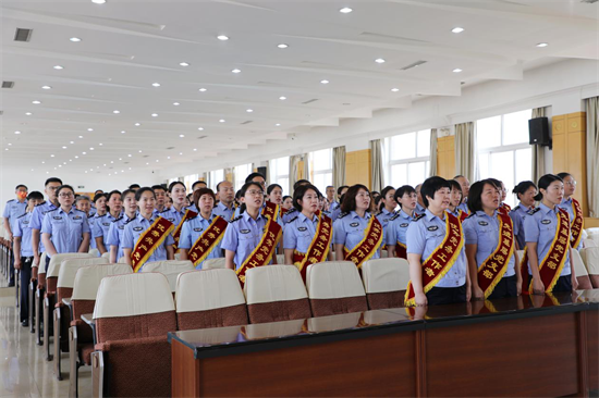 遼寧省女子強制隔離戒毒所舉行慶祝中國共産黨成立103週年暨“兩優一先”表彰大會_fororder_楊薇女所3