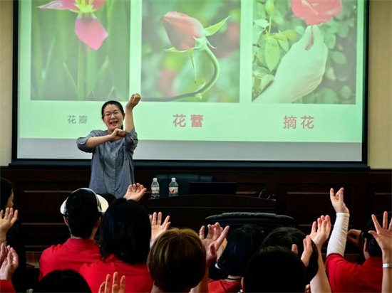 殘疾人文創市集亮相瀋陽故宮博物院 助力殘疾人就業創業增收_fororder_殘聯市集4