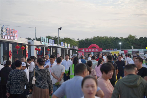 大連：普蘭店果燃歡樂節打造“文旅+民生”盛宴_fororder_普蘭店歡樂節2.JPG