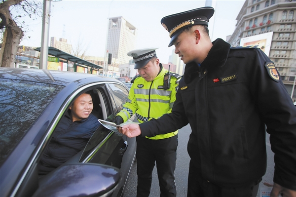 文明交通深入大連“城市心”