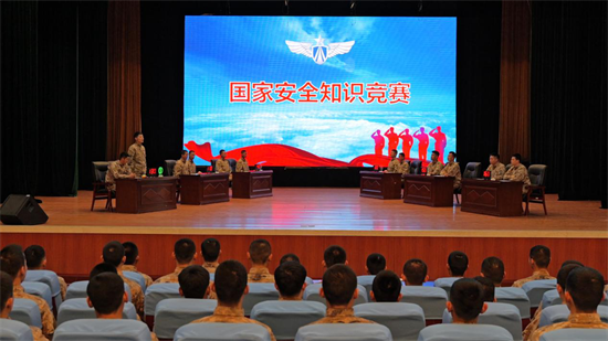 遼寧省錦州市軍地聯合開展全民國家安全教育日普法宣傳系列活動_fororder_錦州軍區3