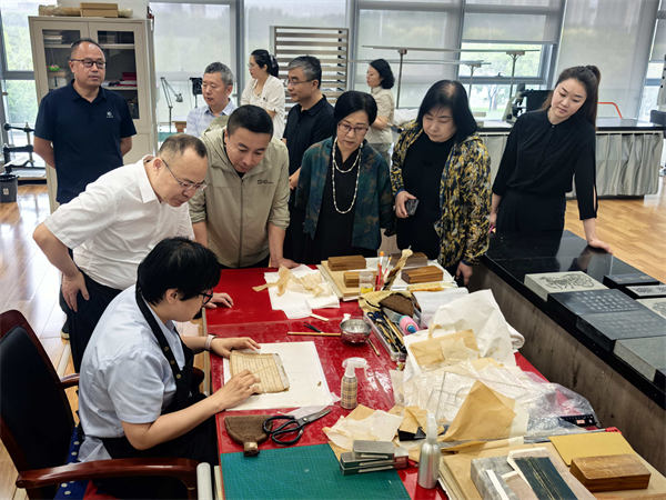 瀋陽市人大文旅專業代表小組赴遼寧省圖書館調研_fororder_人大代表2
