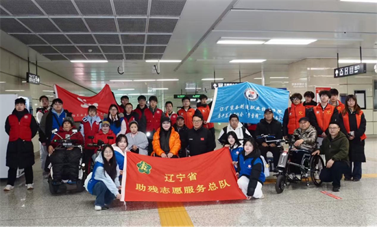 退役軍醫韓宏光:戎裝雖卸初心不改 醫者仁心照亮助殘之路_fororder_退役軍醫韓宏光2