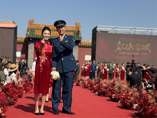銘記歷史再啟幸福！瀋陽市第六屆國風集體婚禮舉行_fororder_圖片15