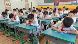 瀋陽市南京一校長白島第一小學開展“銘記歷史、吾輩自強”系列活動