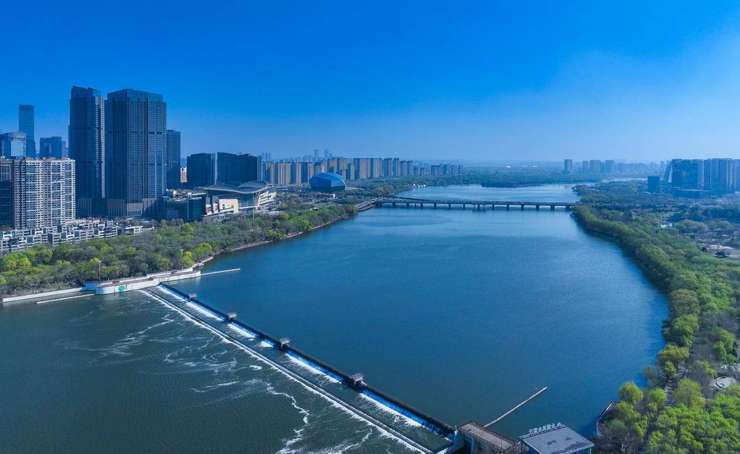 瀋陽：春風又綠河兩岸