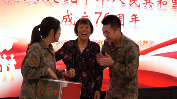 遼寧省軍區錦州離職幹部休養所分別舉辦“雙節”慶祝活動_fororder_圖片6