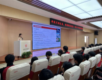 瀋陽市博才初級中學舉行“科教融合”簽約儀式暨科普大講堂活動