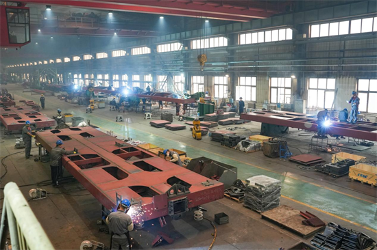 中車瀋陽公司順利兌現國鐵集團400輛X70型集裝箱專用平車訂單_fororder_中車訂單圖