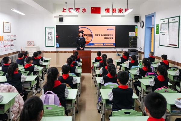 丹東：國家安全教育進校園 警校共築國安防線_fororder_王江寧圖1