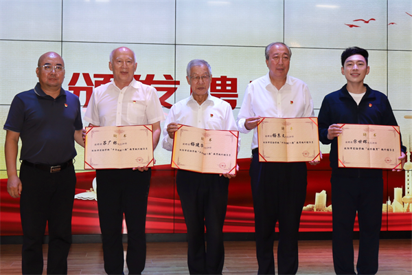 瀋陽市實驗學校“國防教育第一課”：模範引領，共築少年國防夢_fororder_圖片3