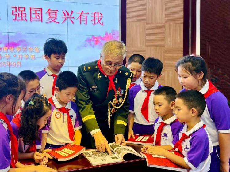 瀋陽80余萬中小學生共上“開學第一課”