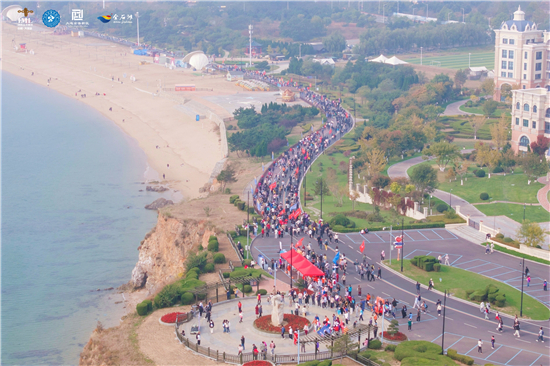 用腳步尋趣海岸線！大連3萬名徒步愛好者暢享“體育+文旅”新體驗_fororder_103