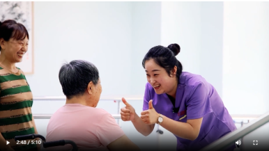 慕金歧、王雨萌：兩雙手一顆心 用“青春”守護“夕陽”