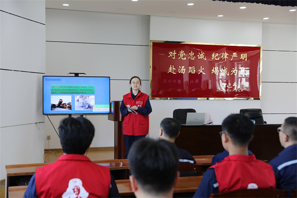 瀋陽：供電服務“尖兵”與消防救援“教頭”在“八一”前開展聯建_fororder_八一1