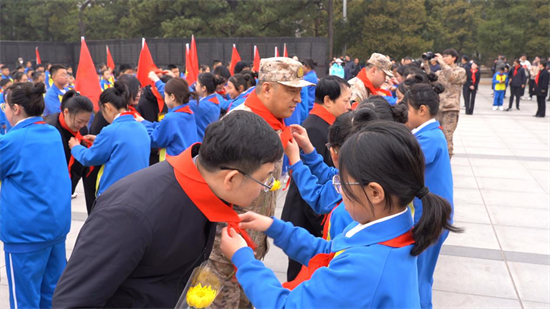 2025錦州軍地聯動開展共祭英烈祭掃活動_fororder_錦州軍區2