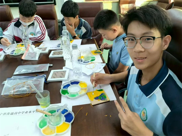 瀋陽：12名國際學生沉浸式感受中華優秀傳統文化_fororder_教育景泰藍2