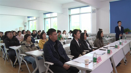 新民市打造“理響新民”品牌 奏響理論宣講強音_fororder_楊薇新民品牌2
