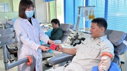 外表粗獷內心有愛 中儲糧盤錦直屬庫員工李曉亮無償獻血21年