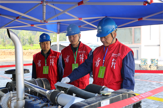 國網朝陽建平縣供電公司：電力守護鄉村盛會 論壇保電交出滿分答卷_fororder_朝陽電力1