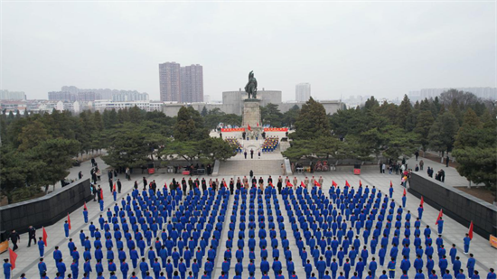 2025錦州軍地聯動開展共祭英烈祭掃活動_fororder_錦州軍區1