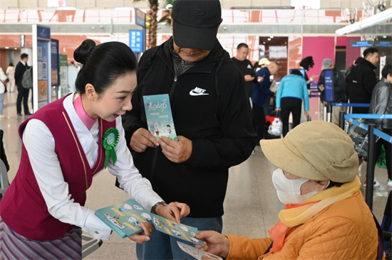 南航北方分公司“老幼無憂”服務全新上線_fororder_南航圖2