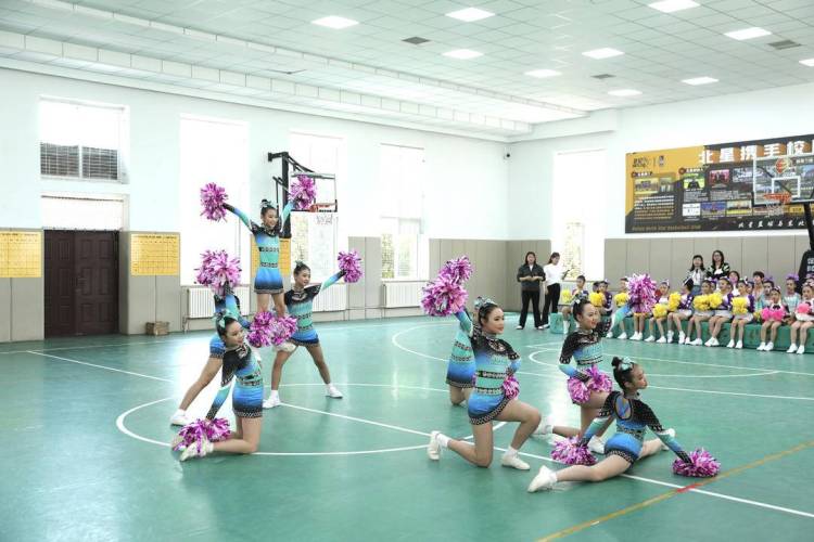 中俄青少年啦啦操交流活動在大連舉行