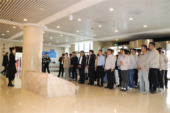 中建八局東北公司瀋陽市于洪區甘官片區城中村改造（藏瓏府）項目黨支部聯合聯建單位開展主題黨日活動_fororder_圖片1