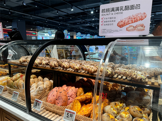沈北新區“一刻鐘便民生活圈”再添新成果！第二家“瀋陽胖東來”煥新開業惠民生_fororder_張琪沈北2