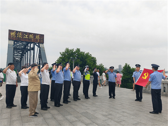 丹東一經街邊境派出所：薪火相傳礪精兵 同心實幹築和諧_fororder_供圖 丹東一經街邊境派出所5