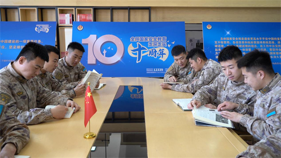 遼寧省錦州市軍地聯合開展全民國家安全教育日普法宣傳系列活動_fororder_錦州軍區4