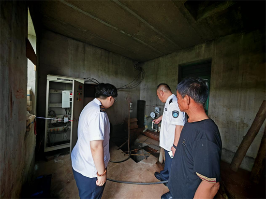 築牢汛期“水防線” 瀋陽市皇姑區衛健局深入一線保障農村供水安全_fororder_馬靜水