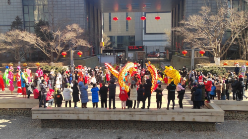 迎新春 瀋陽萬科物業走訪慰問送祝福