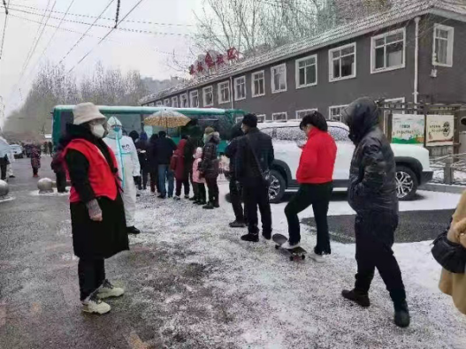 沈河區教育局黨員幹部持續支援社區疫情防控_fororder_圖片14