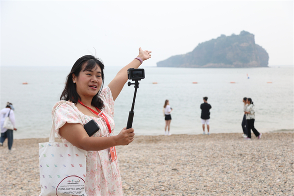2024年“東亞文化之都”｜山海美如畫 海鮮吃不夠 海外旅遊達人向世界推介“海味大連”_fororder_大連行海味2