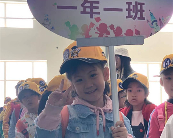 瀋陽市小學生走進遼寧出版集團 體驗“一本書的誕生”