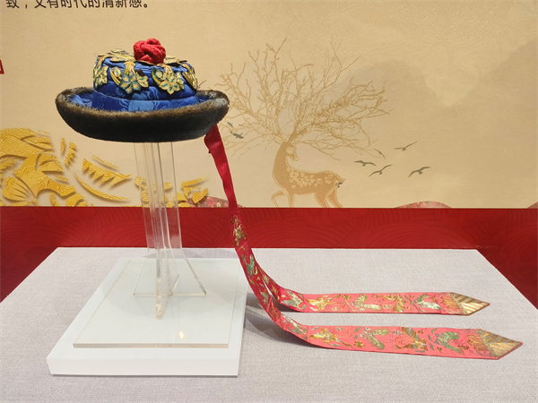 展現花絲鑲嵌非遺技藝 “金縷風尚——古今藝術品傳承與對話”展在瀋陽故宮開展_fororder_故宮4