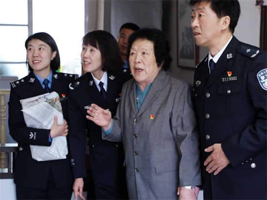 遼寧女子強制隔離戒毒所開展主題黨日活動傳承勞模精神_fororder_戒毒所2