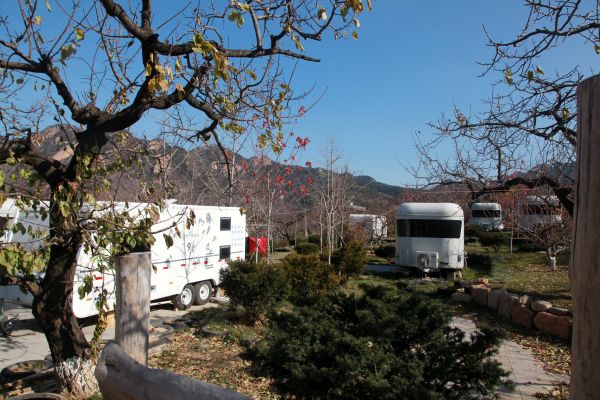 鞍山上石橋村：世外桃源古村落“四産融合”煥生機