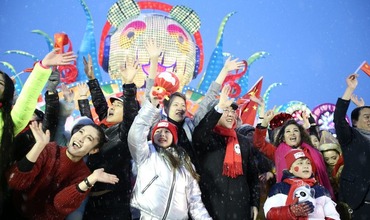 "Ready, set, go!" New York's Chinese community kicks off 2-year countdown to Beijing 2022 with a flash mob