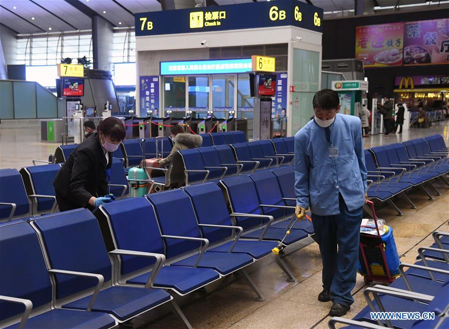 Beijing railway station intensifies preventive measures to curb novel coronavirus epidemic