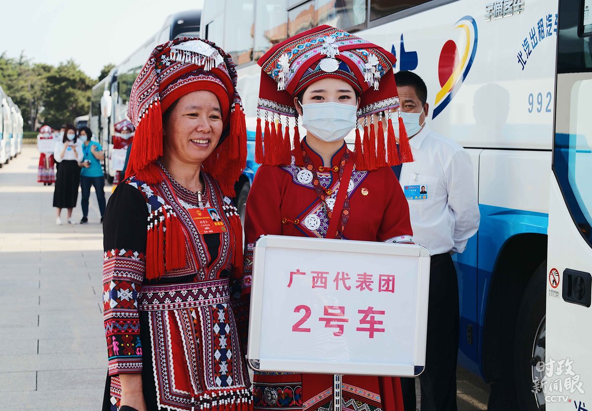 時政新聞眼丨特殊時期的全國兩會，立起中國篤定前行的路標