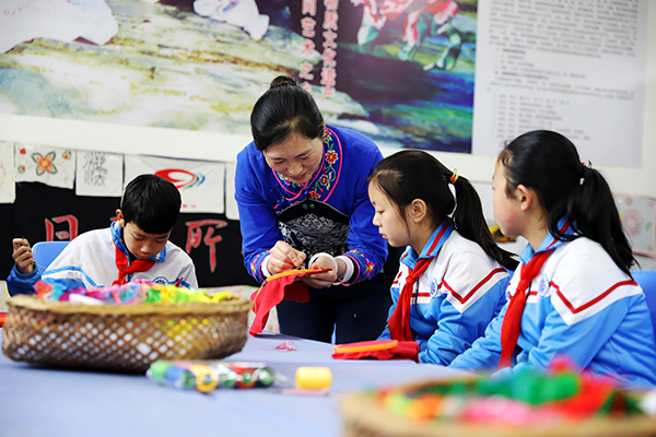 Zhang Juhua, the Inheritor of Sichuan Maliu Embroidery: Sichuan Maliu Embroidery Creates Splendid Culture_fororder_圖片3