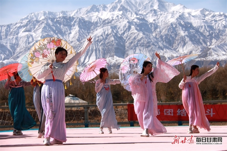 【移動輪播圖+焦點輪播圖+文旅標題列表】敦煌市和肅北縣舉辦文藝匯演